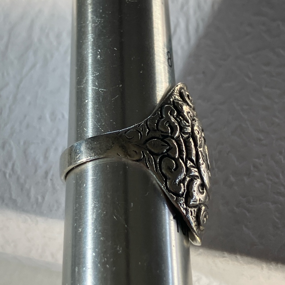 Intricately Designed Sterling Silver Ring - image 6